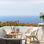 Castello Apartment *