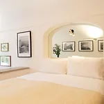 Castello Apartment