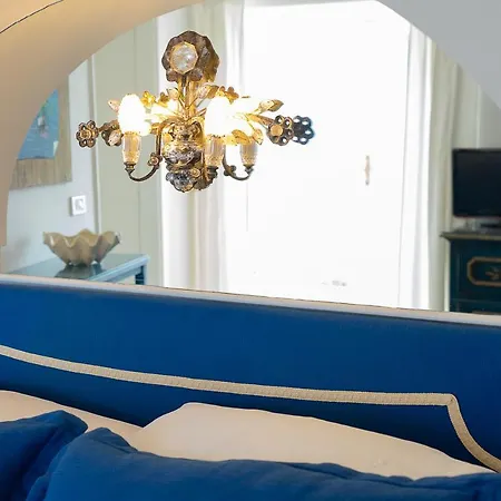 Castello Apartment *